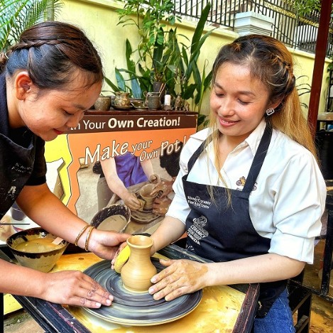 khmer ceramics pottery