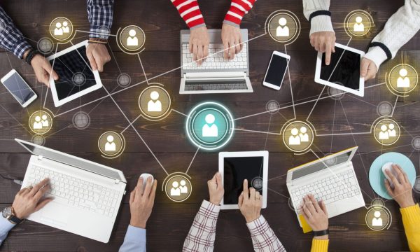 communication-in-online-classroom.jpg