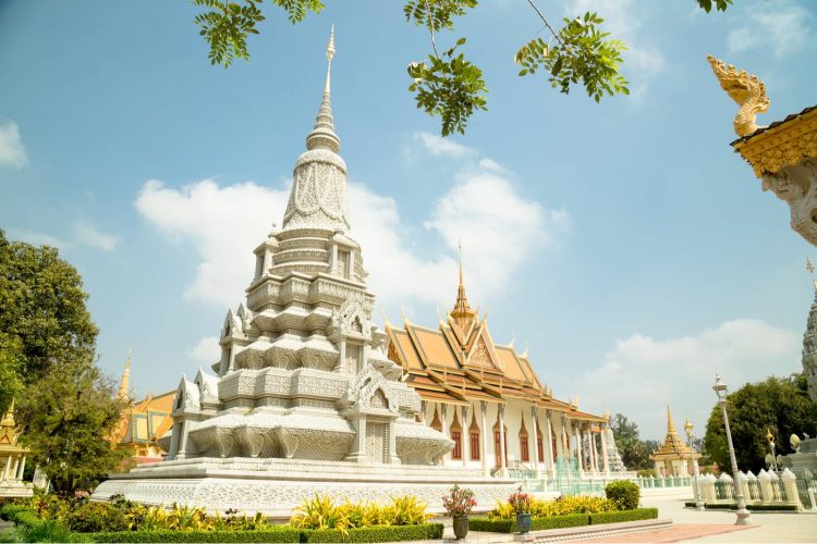 silver-pagoda-in-phnom-penhcambodia